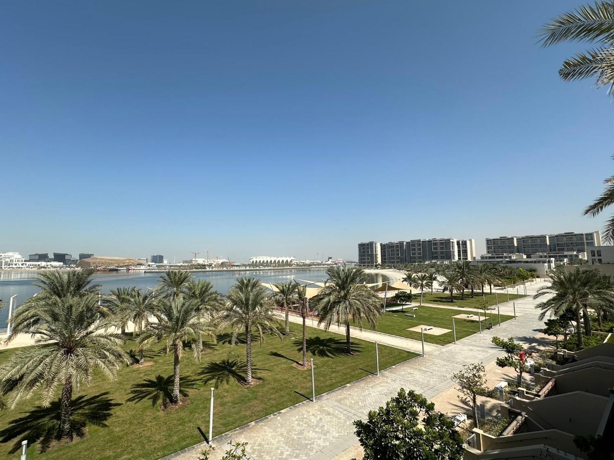 2br - Al Zeina Community, Al Raha - 5 Minutes From Zayed Int'l Airport, Yas Island, Etihad Arena, Etihad Park *